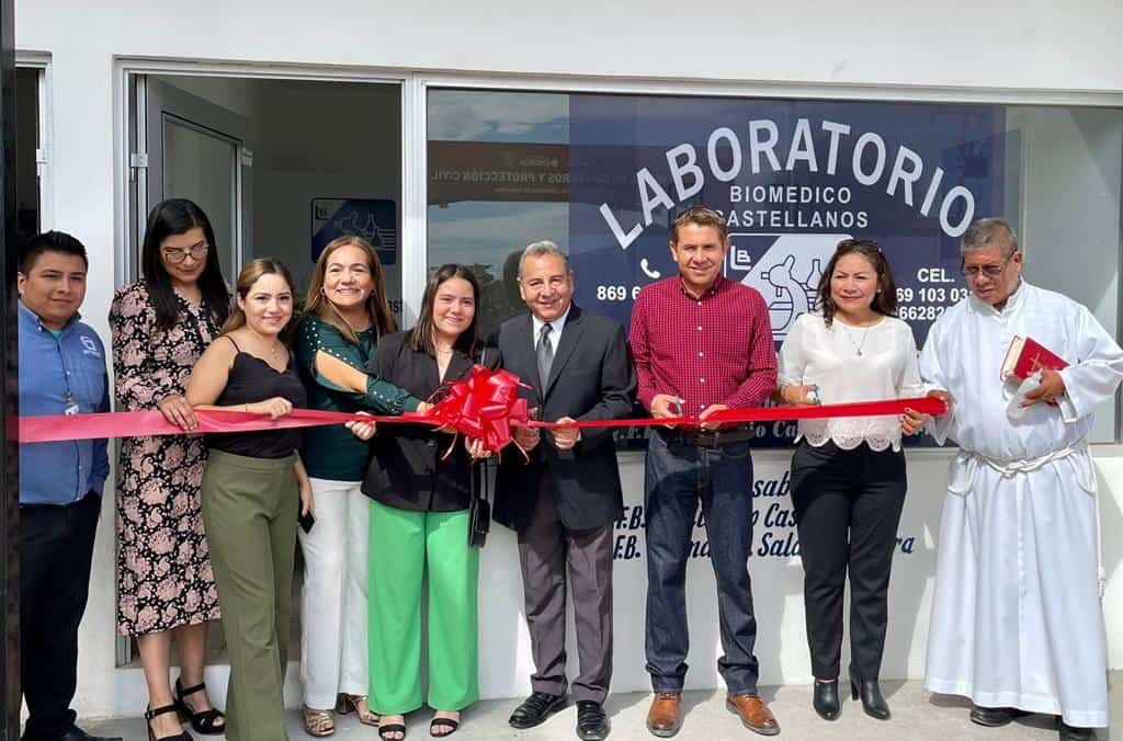 Alcalde Hugo Lozano cortó el listón inaugural.