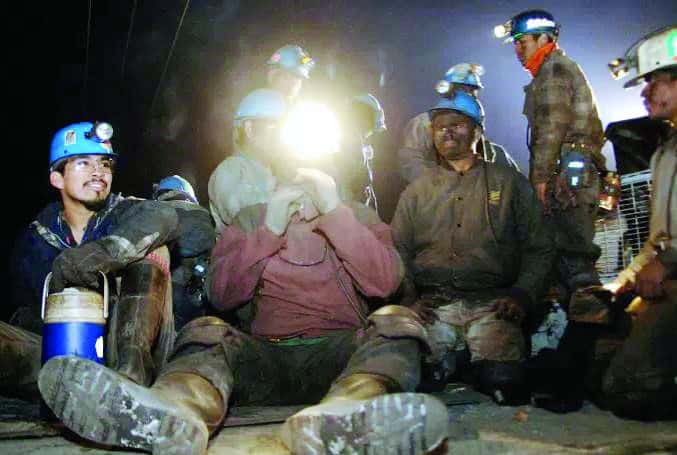 Los mineros padecen del oído interno porque están expuestos a mucho ruido.