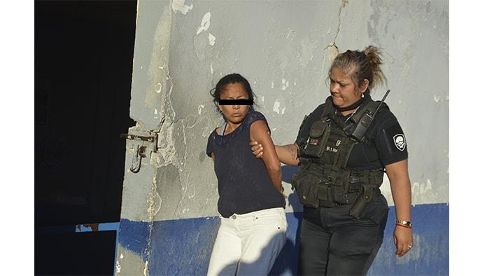 Insulta a hijas de su ‘patrón’