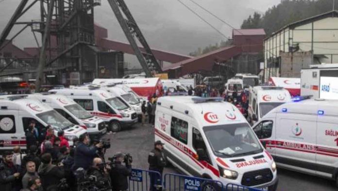 Explota mina de carbón en Turquía, Mueren 41 personas
