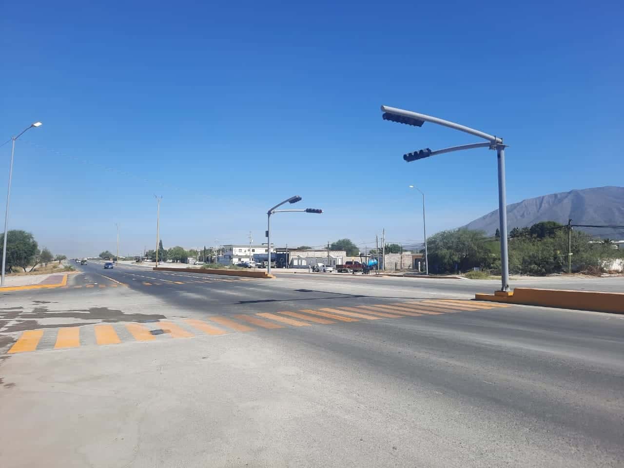 Embellecen el Bulevar Galaz