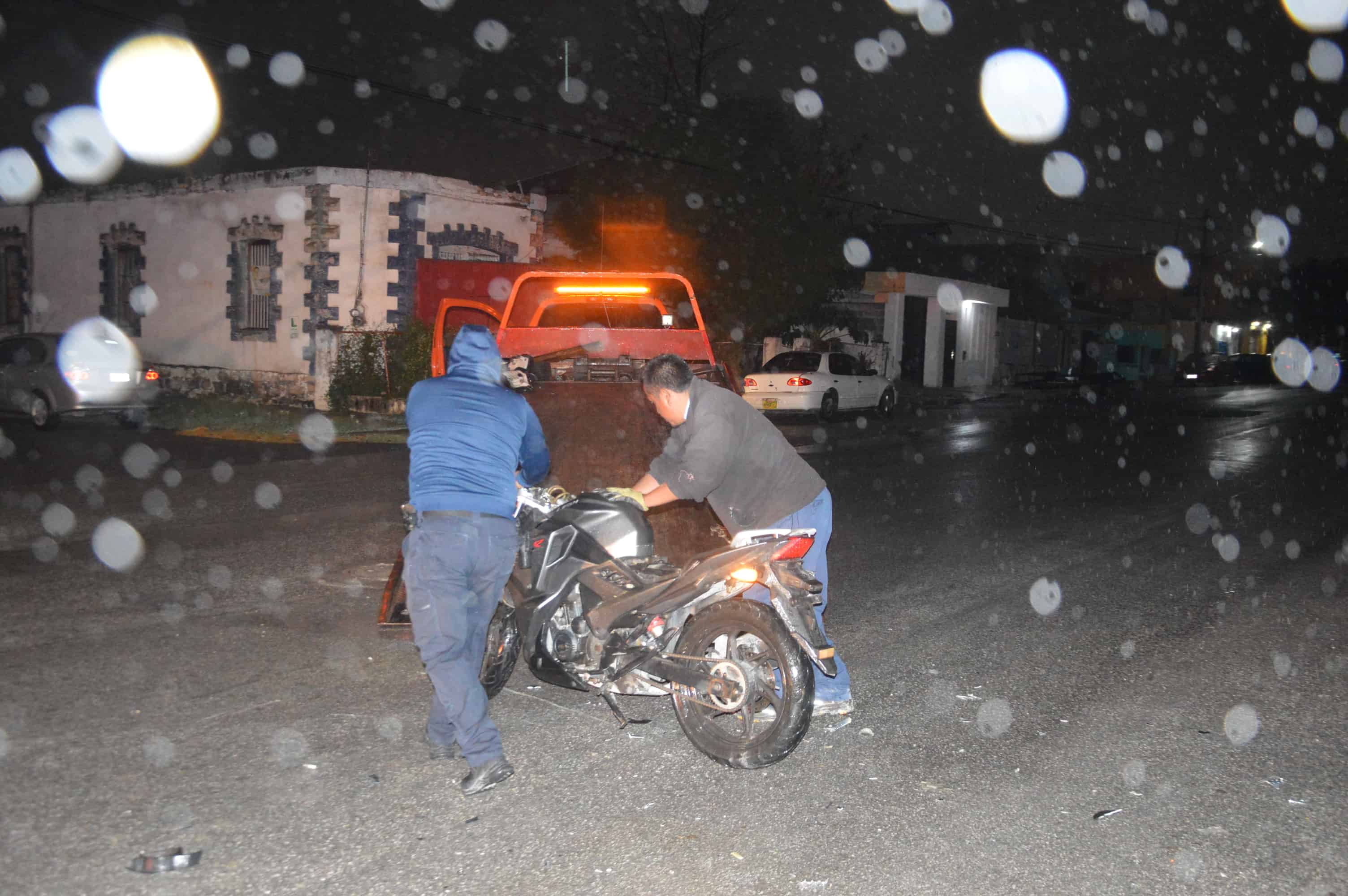 Impacta amotociclista