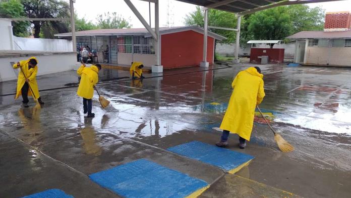 Responde Piña a los planteles