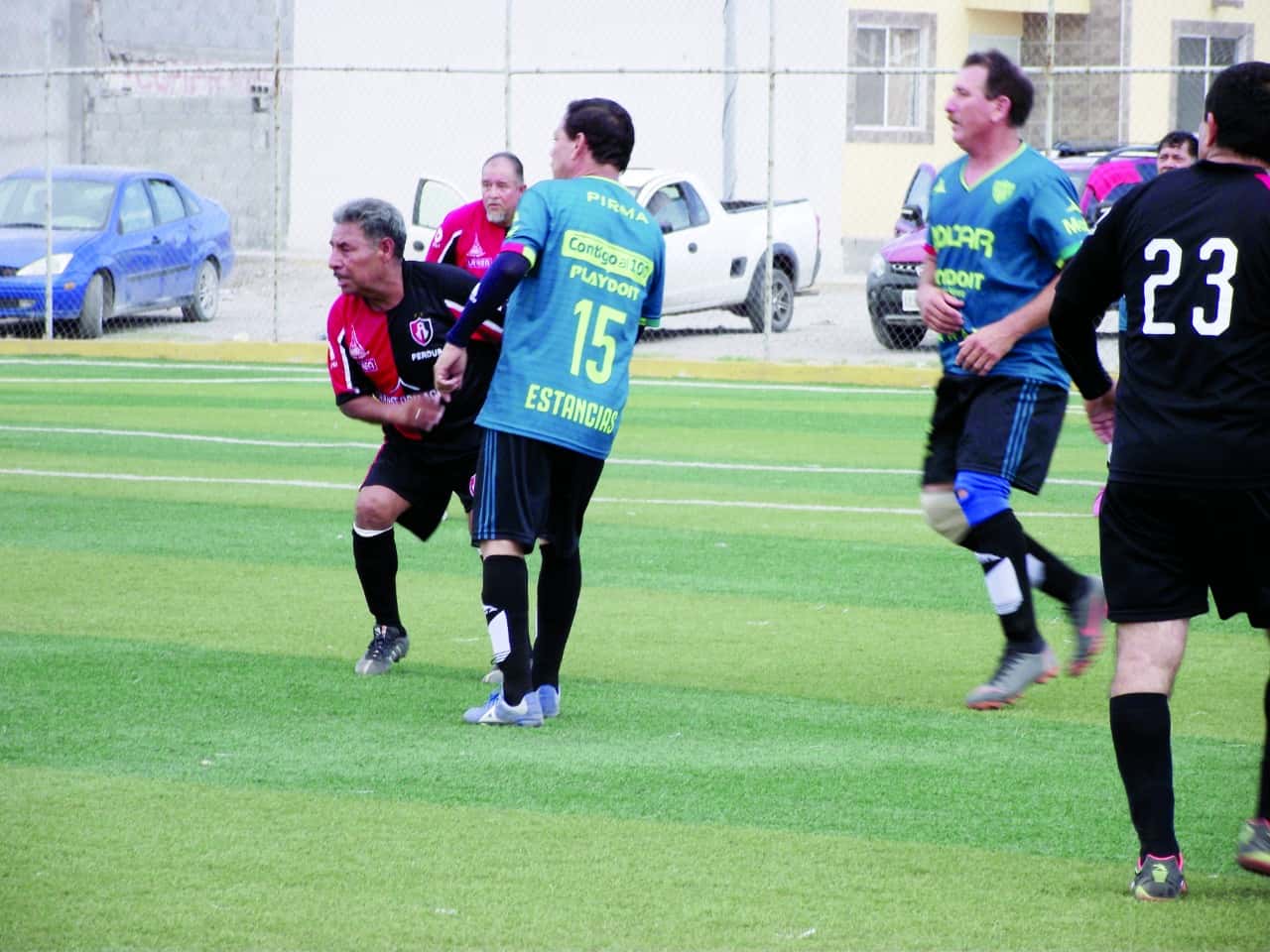 Necaxa A manda en Master oro