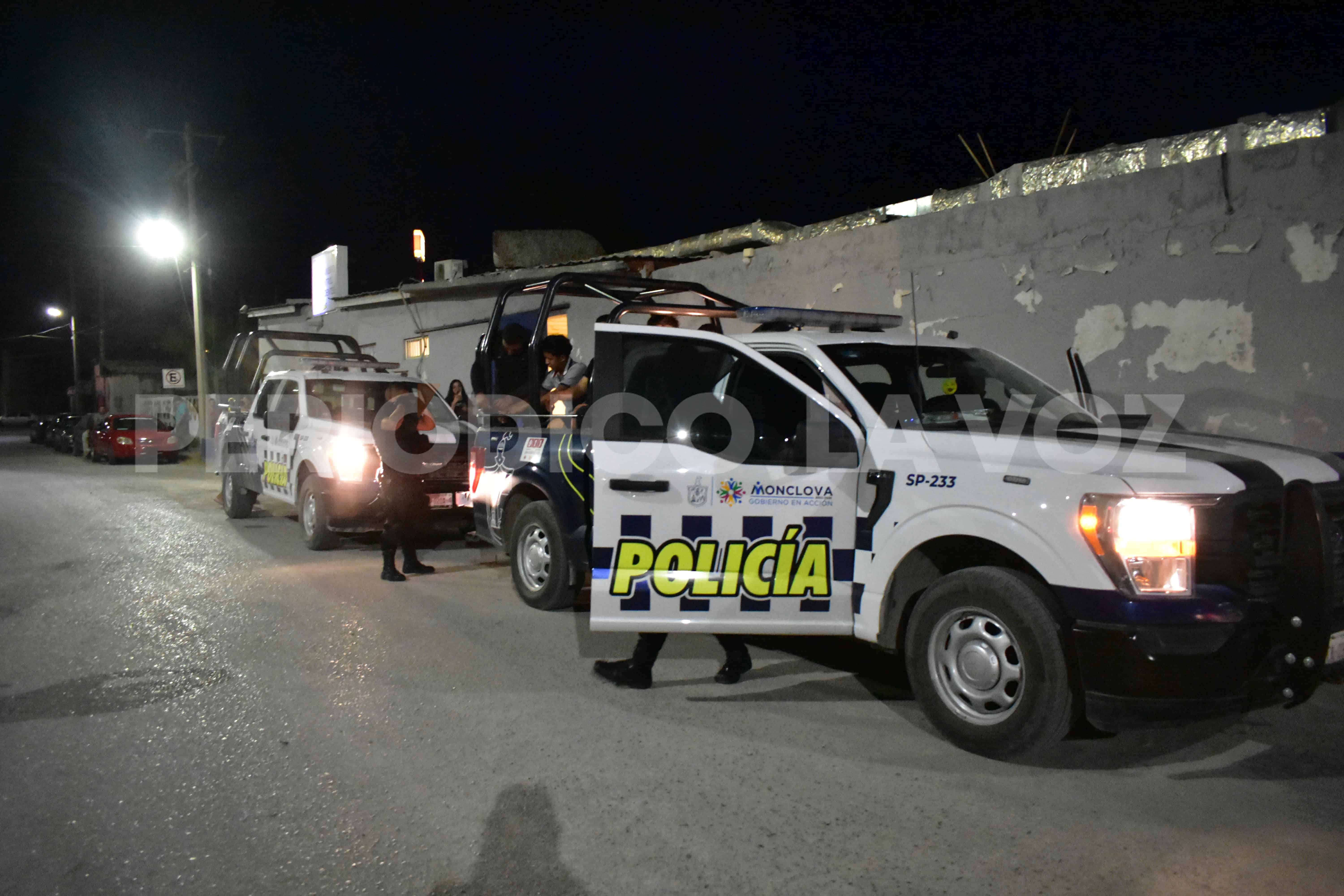 Vecinos reportaron el robo a la secundaria 29.