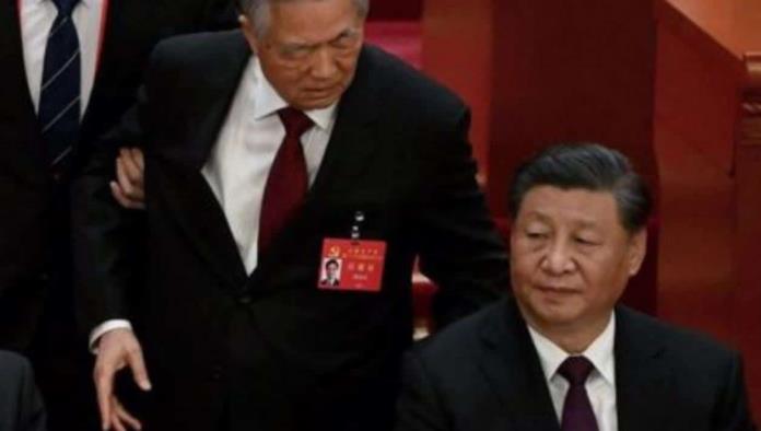 Xi Jinping expulsa a su predecesor en medio del Congreso del Partido Comunista