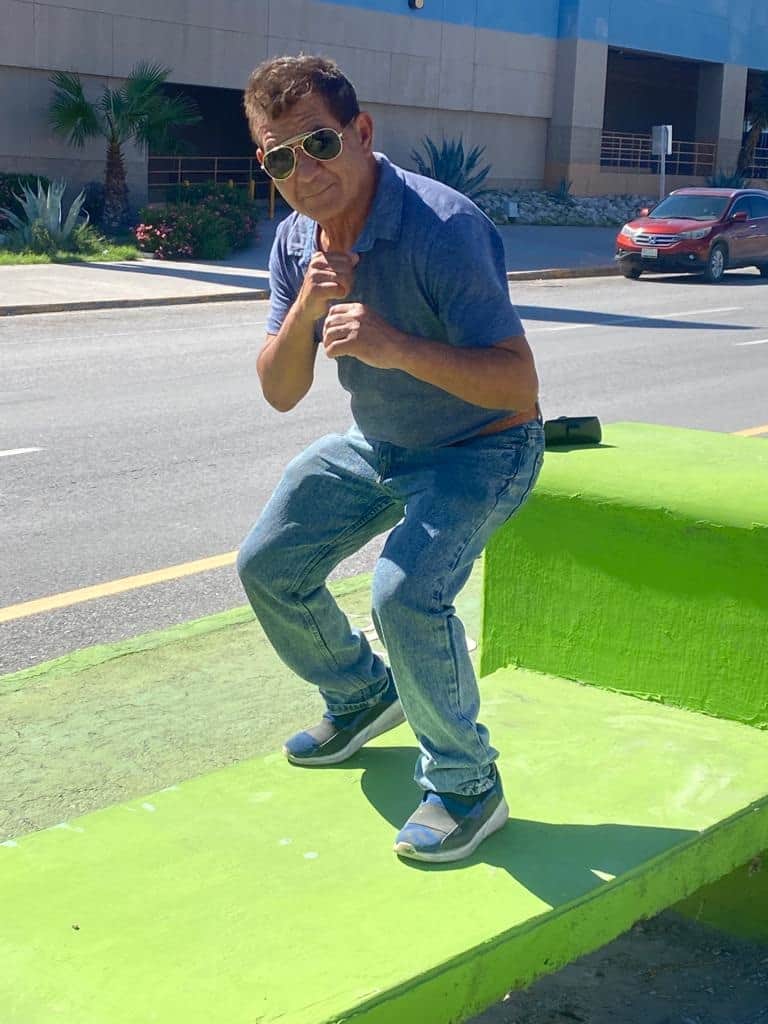 El Campeón Mundial mini mosca Pedro Flores Estuvo en Monclova de visita