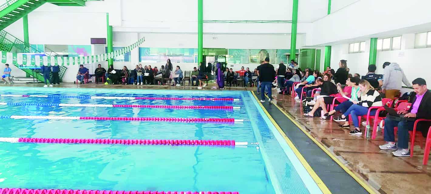 Monclovenses participaron en copa de Natación
