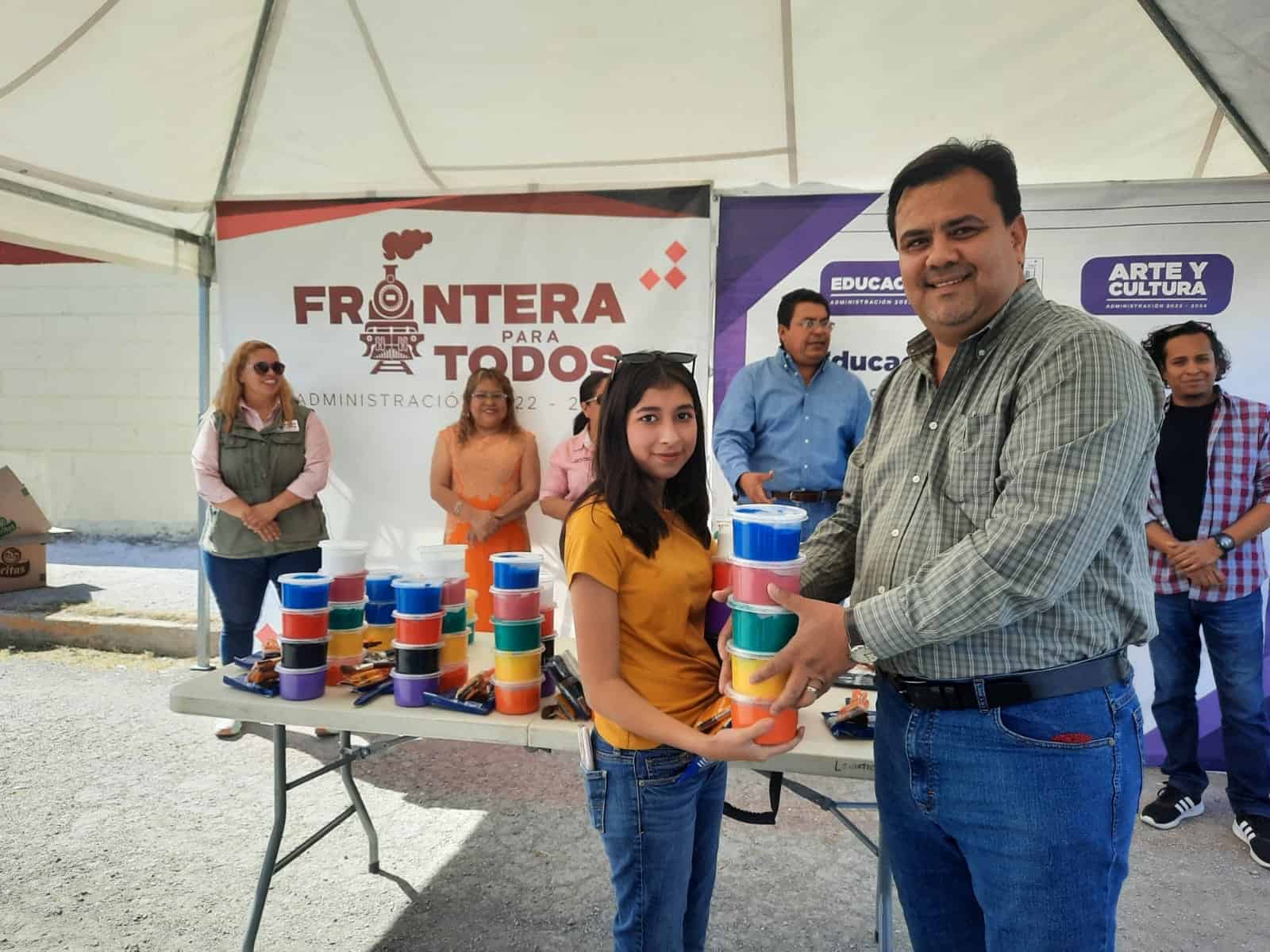 Inician trabajos de pinta de murales