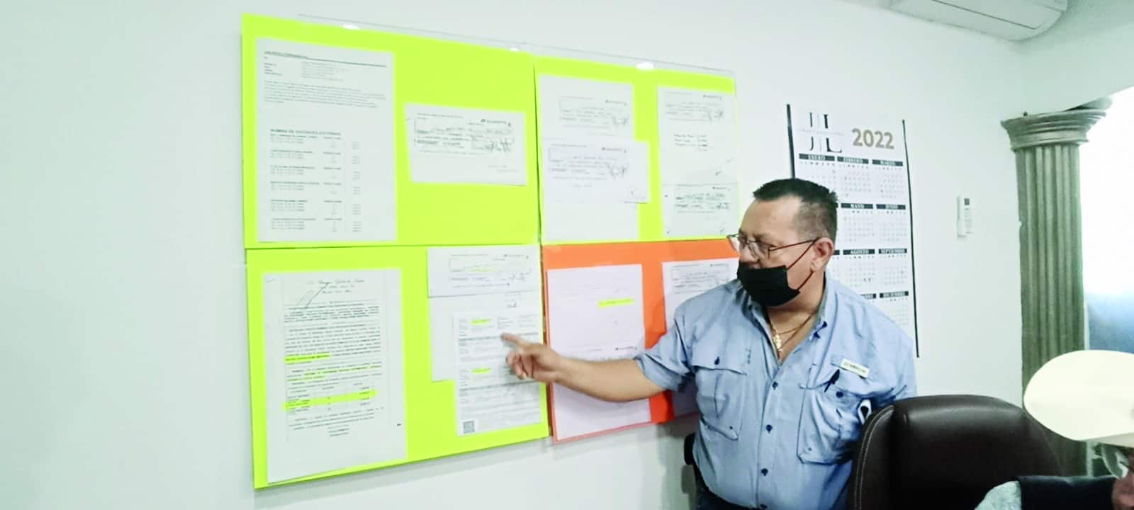 Denunciará comité de padres de familia denuncia formal en contra de la dirección del plantel y contra quienes resulten responsables de supuesto peculado de recursos.