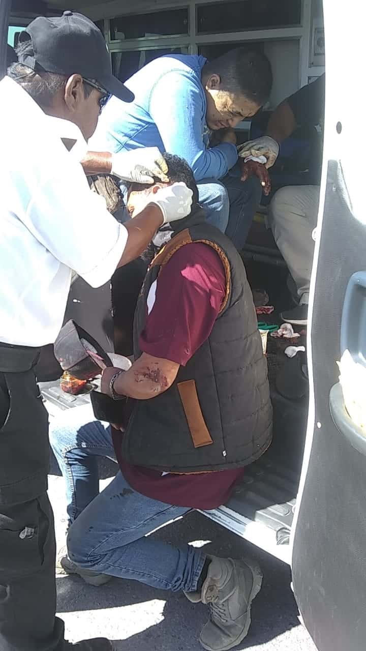 Vuelcan obreros