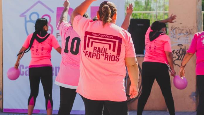Realizan Zumbatón En el “Mes Rosa”