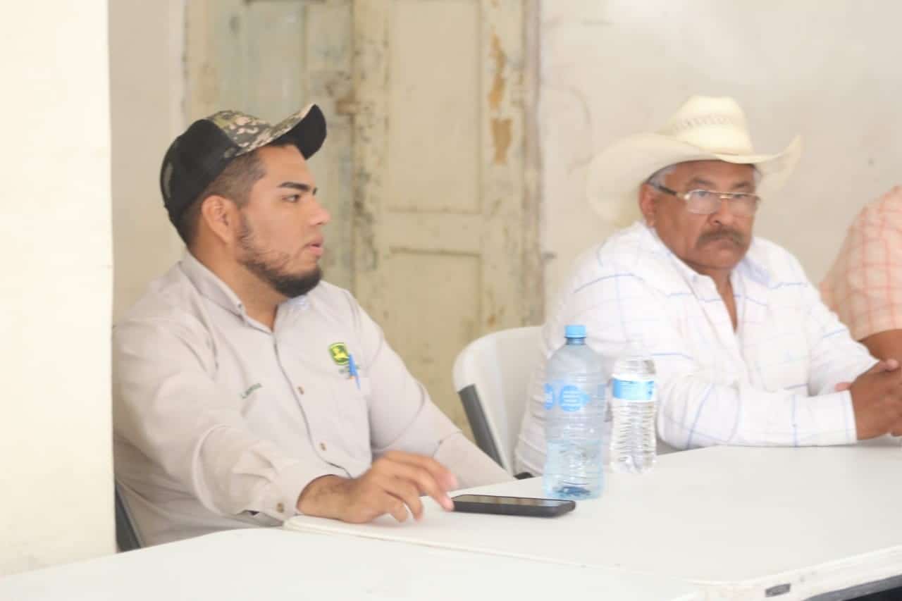 Se reúne Hugo con ganaderos