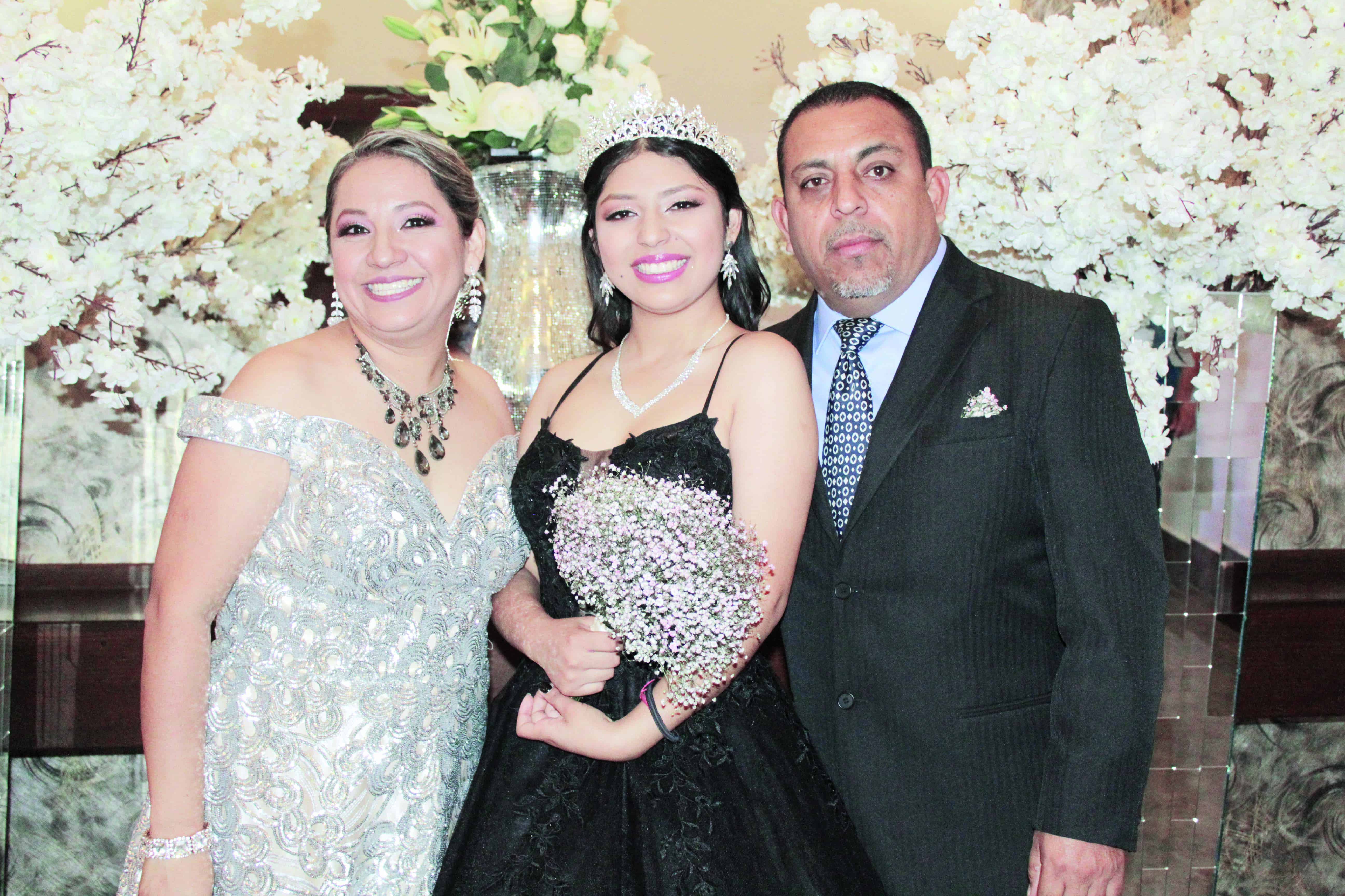 Mariana llega a sus quince años