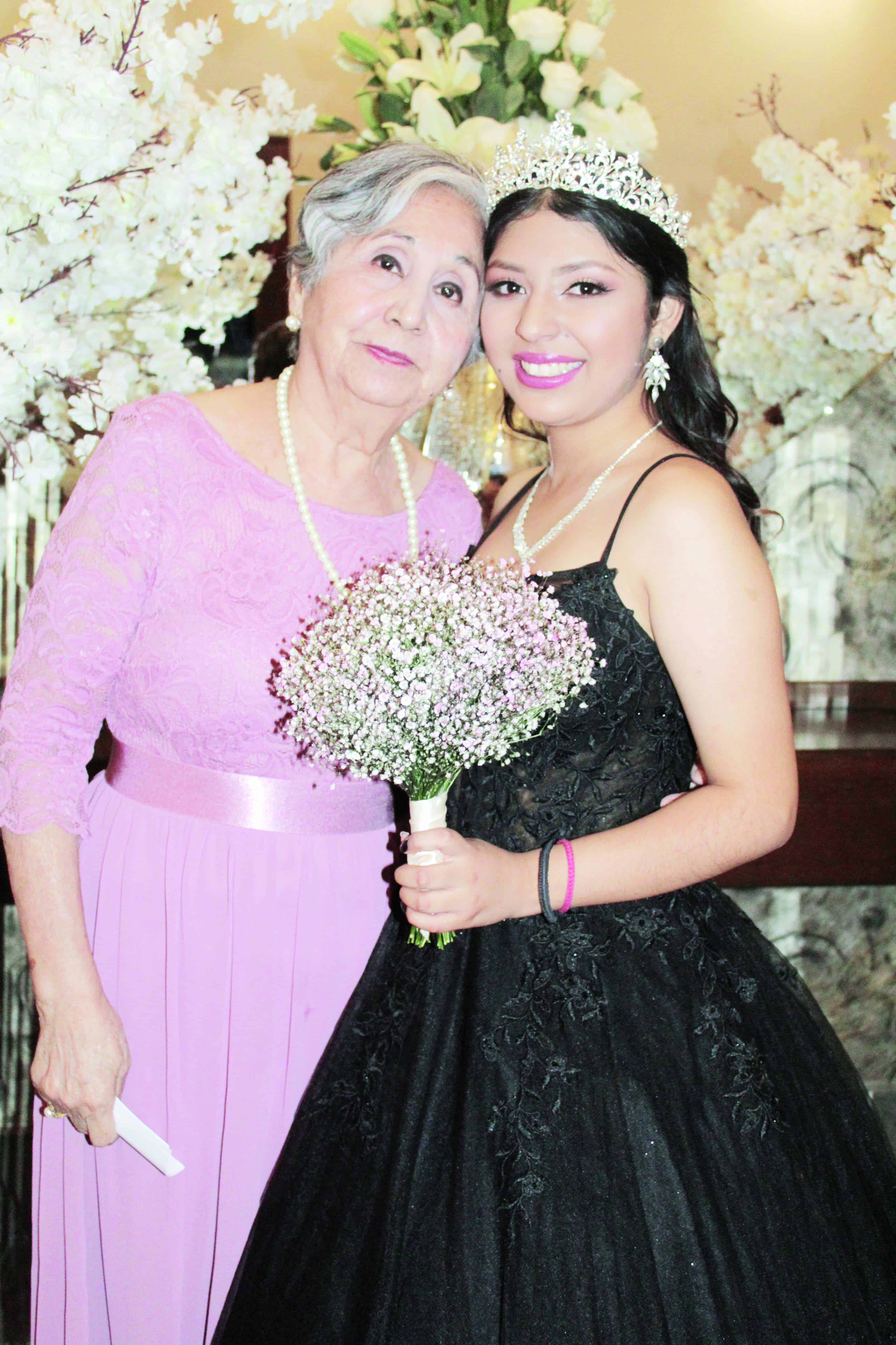 Mariana llega a sus quince años