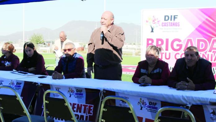 Lleva Alcalde brigada ‘nos ayudamos todos’