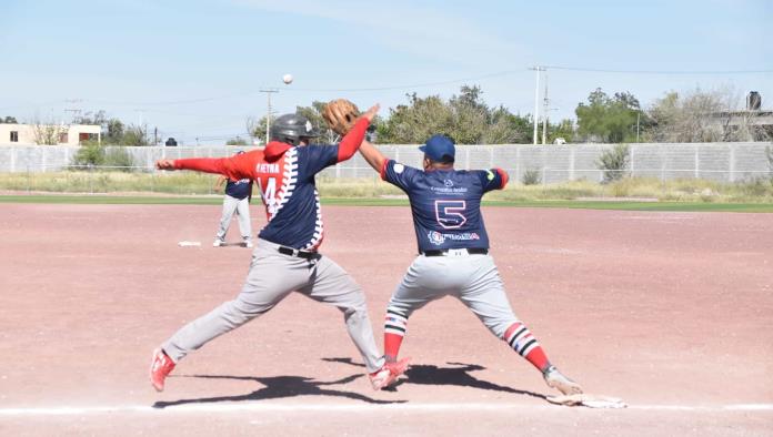 Gallos dividió serie con Astros