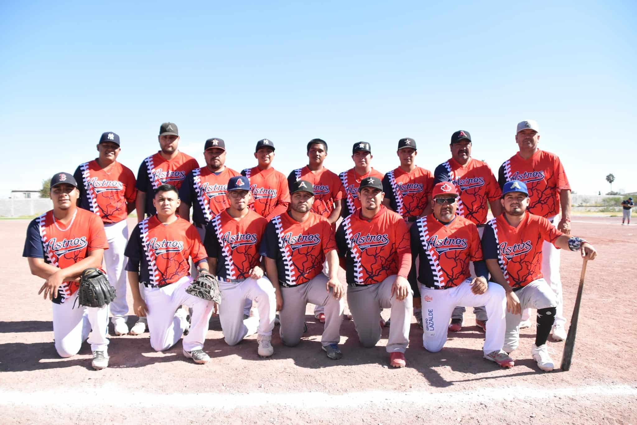 Gallos dividió serie con Astros