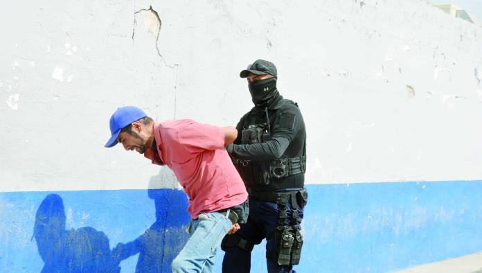 Acusan a ‘drogo’ de golpear a bebé