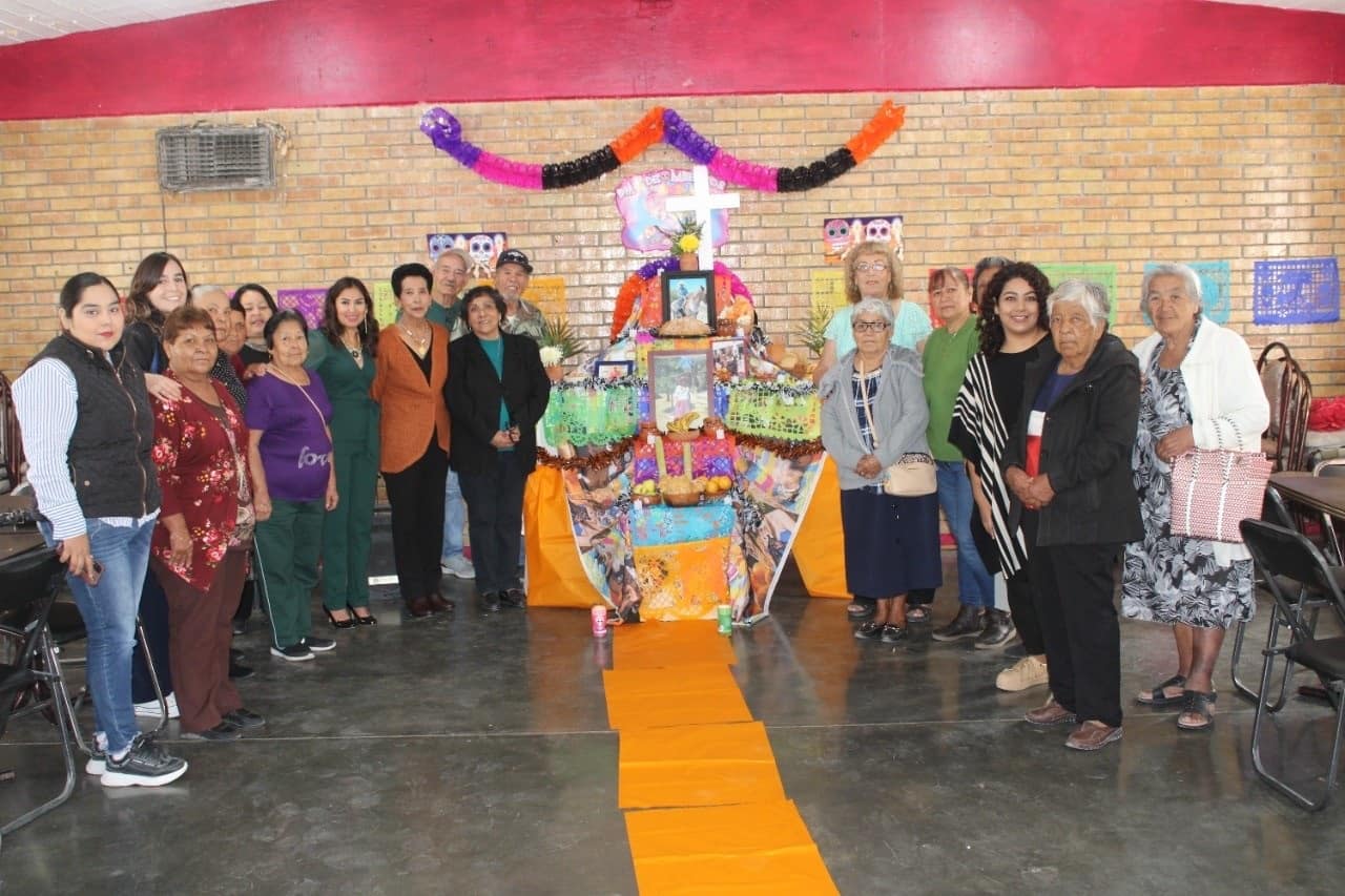 Grandioso altar en DIF Ciénegas
