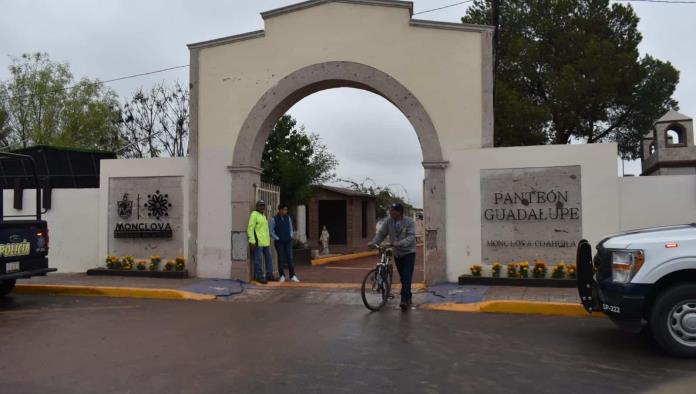 Visitaron panteón 15 mil personas