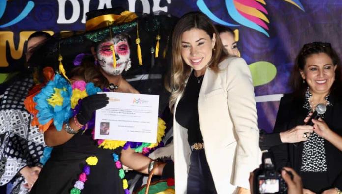 Impulsa Múzquiz tradiciones mexicanas de Día de Muertos