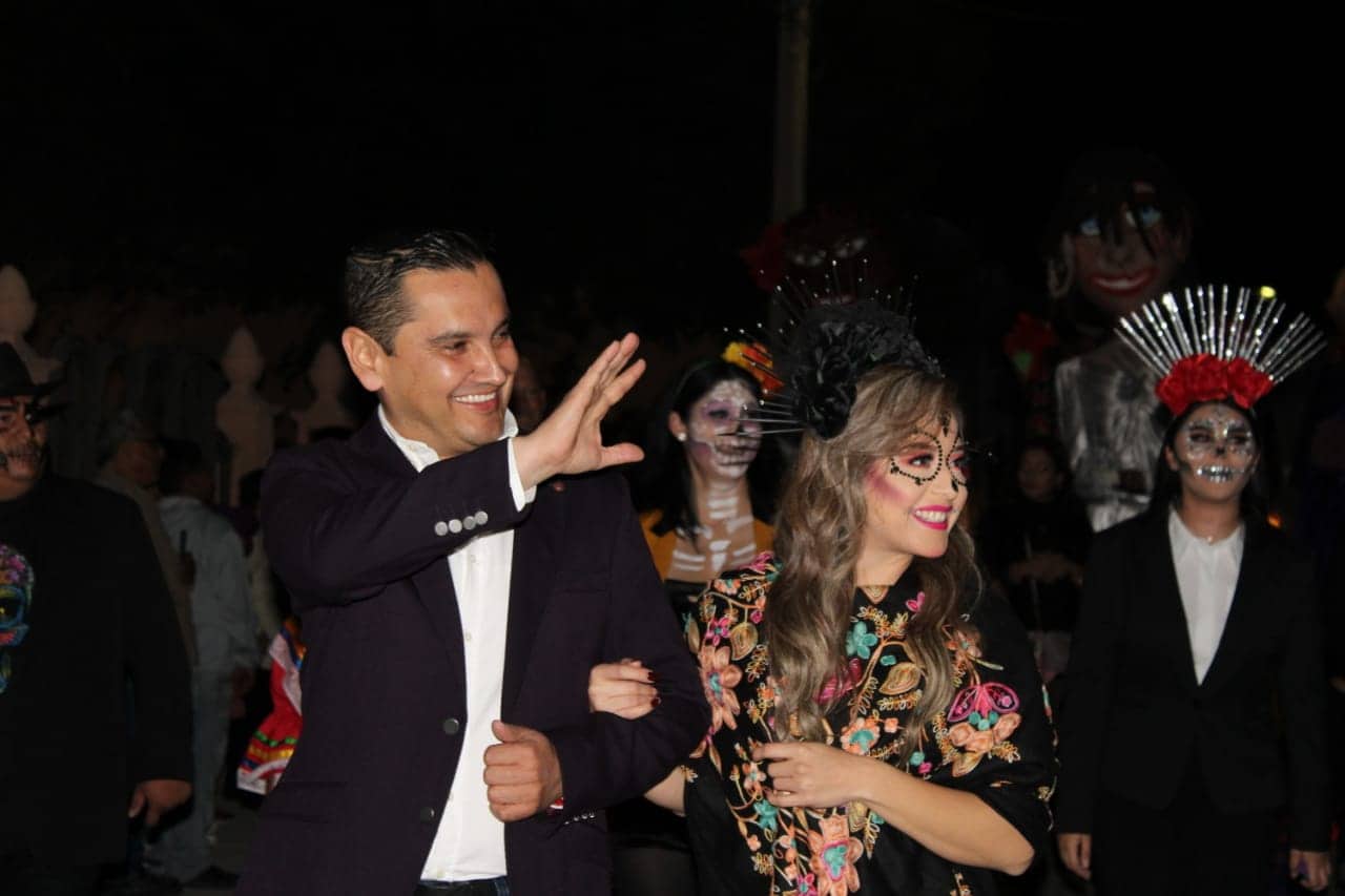 Tremendo espectáculo; festival de vida y muerte 