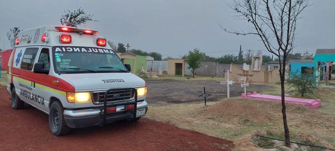 Atienden bomberos reportes en panteón