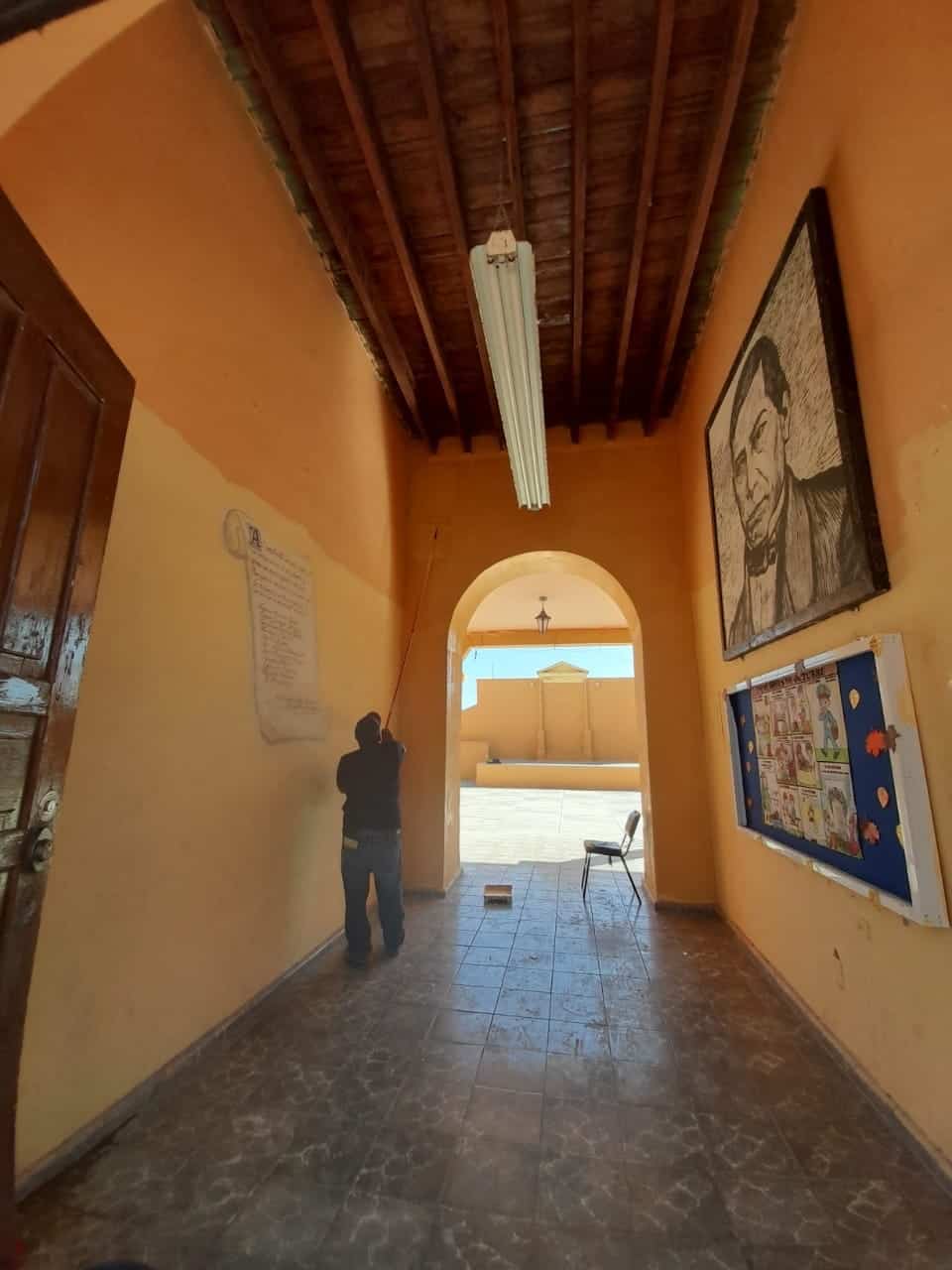 Apoya Betoa escuelas