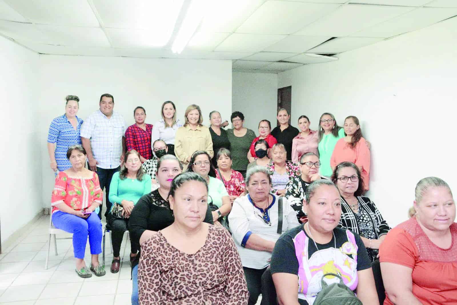 Impulsa Diana Haro a emprendedores 