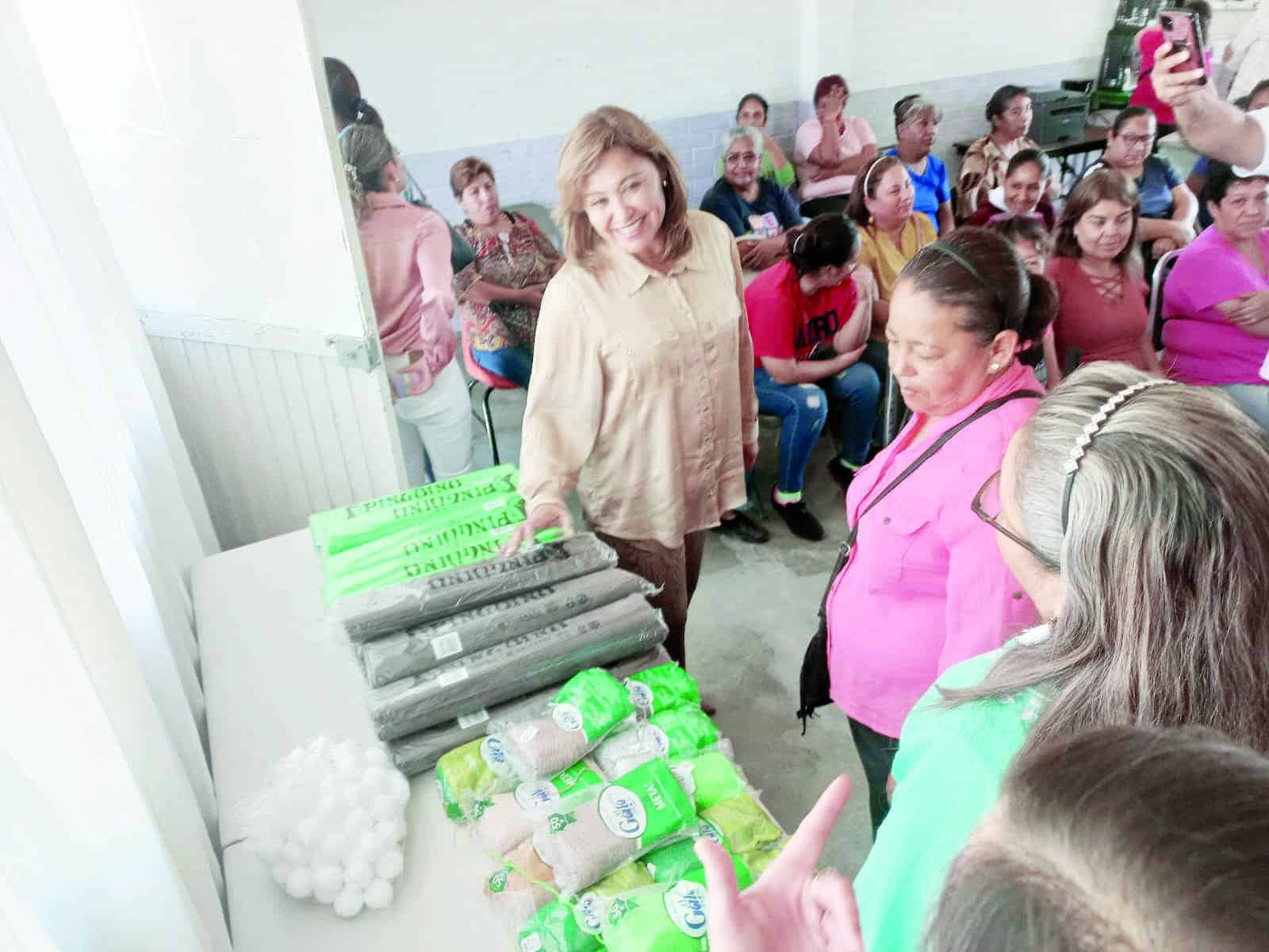 Impulsa Diana Haro a emprendedores 