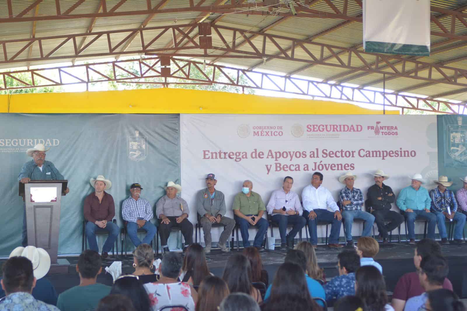 Reparten fertilizante y diésel a campesinos