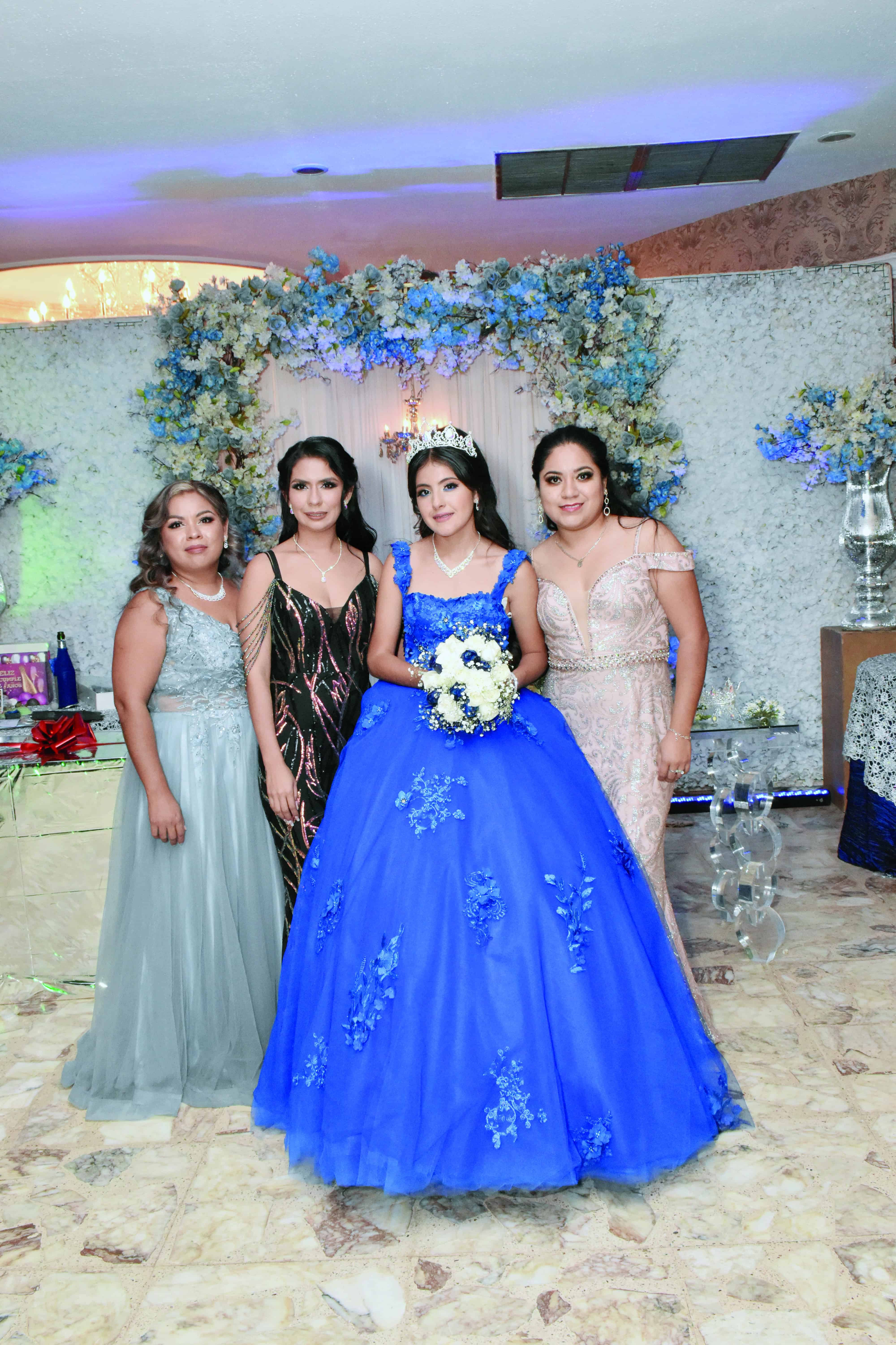Llega a sus XV primaveras