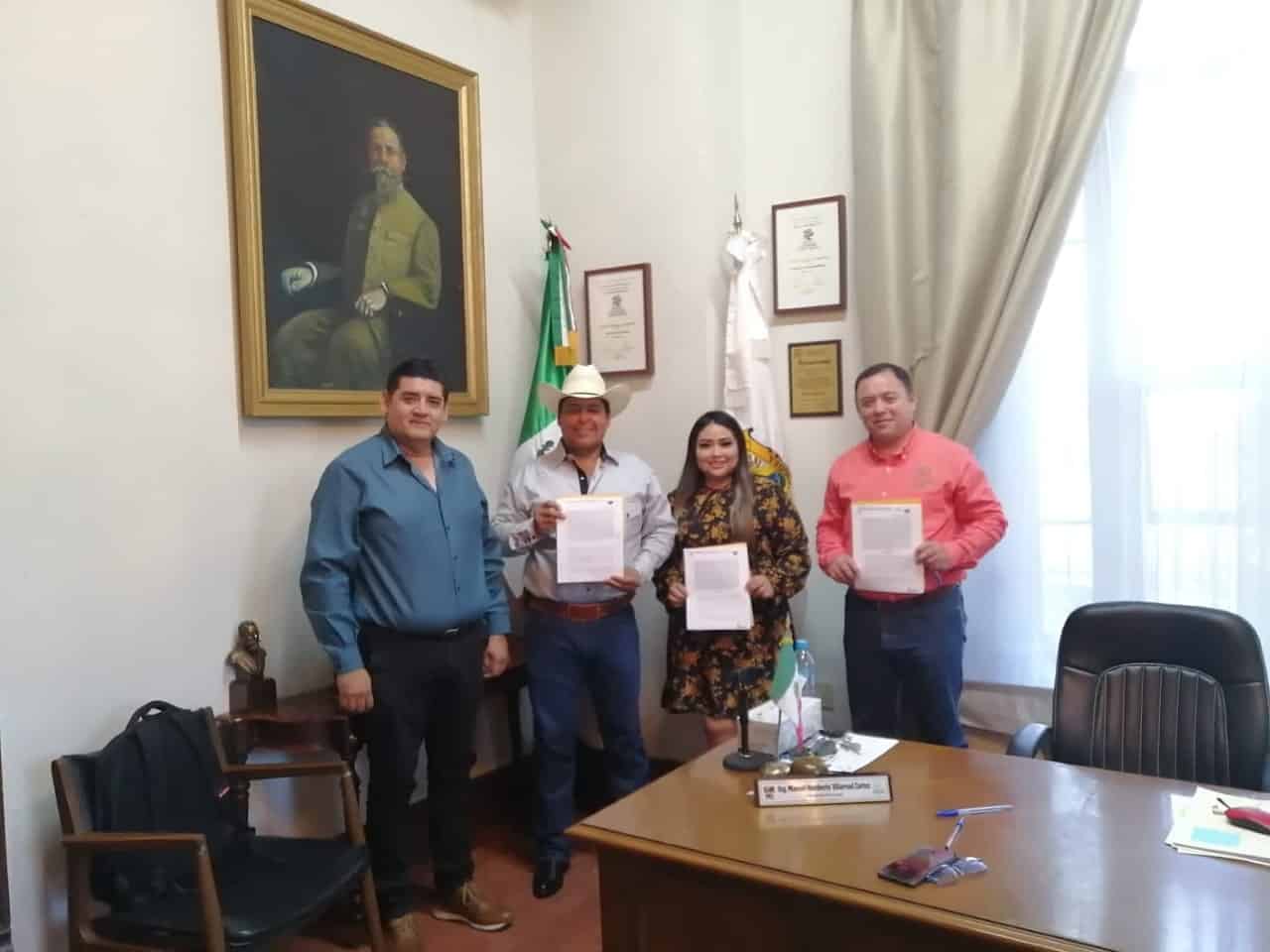 Firman convenio Ciénegas e INSUS
