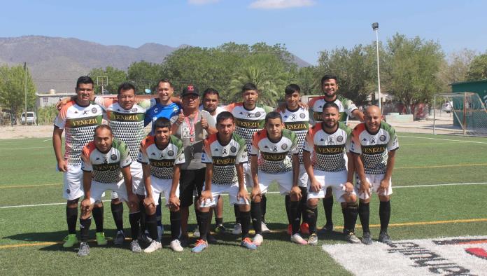 Rayos corta vuelo a Halcones