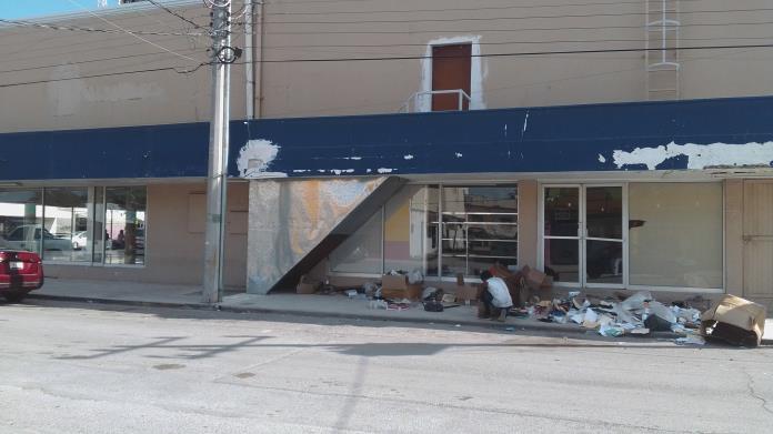 Sorprende el cierre de FAMSA Sabinas Sorprende el cierre de FAMSA Sabinas