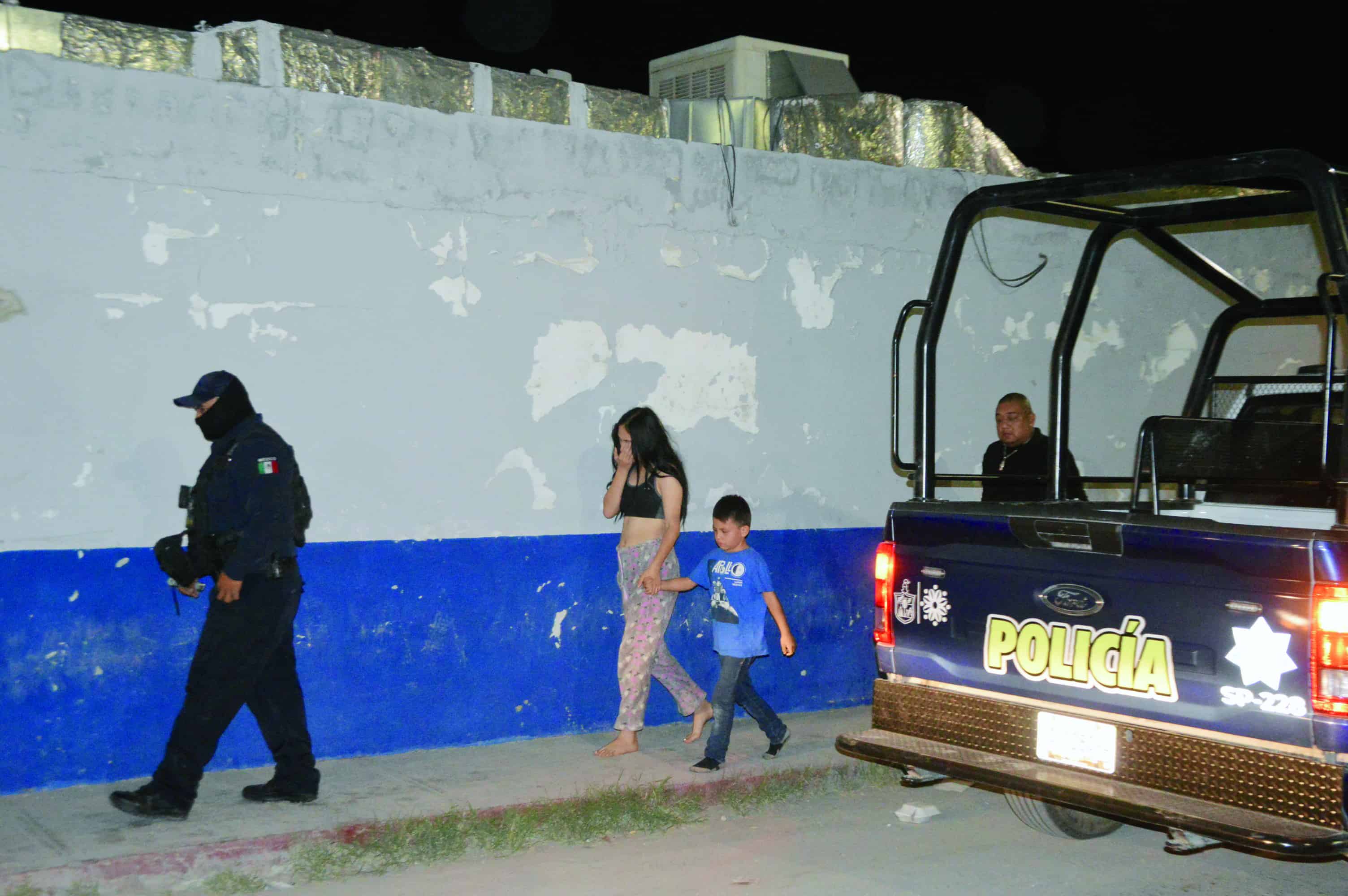 Escapa niño de hermana 