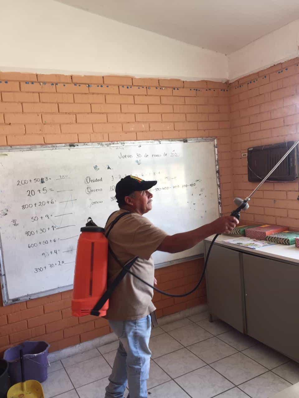 Llega brigada de fumigación 