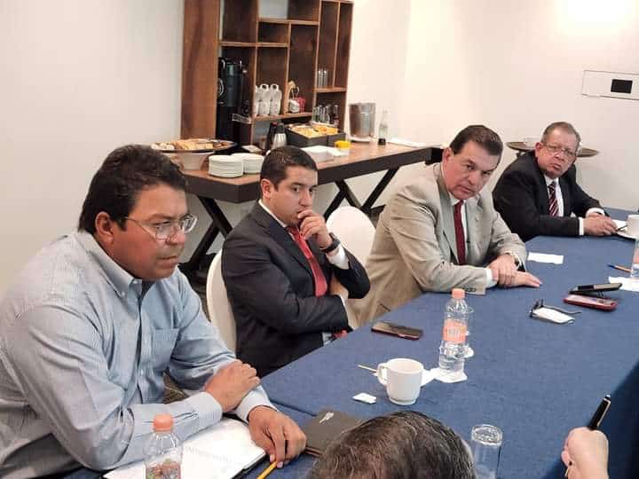 Busca Piña recursos Y obras en la CDMX