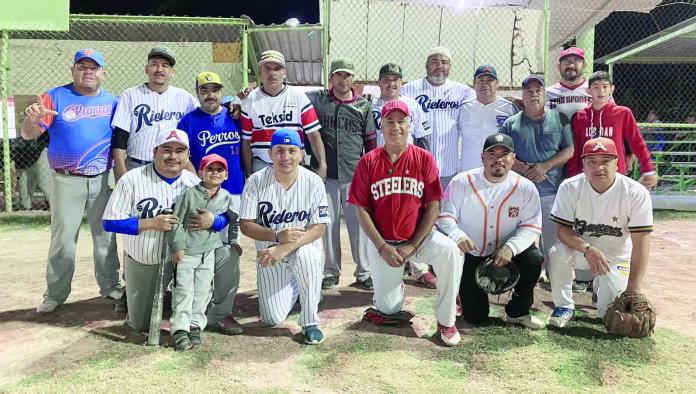 Aquí softbol Enrique “La Carrucha” Arizpe