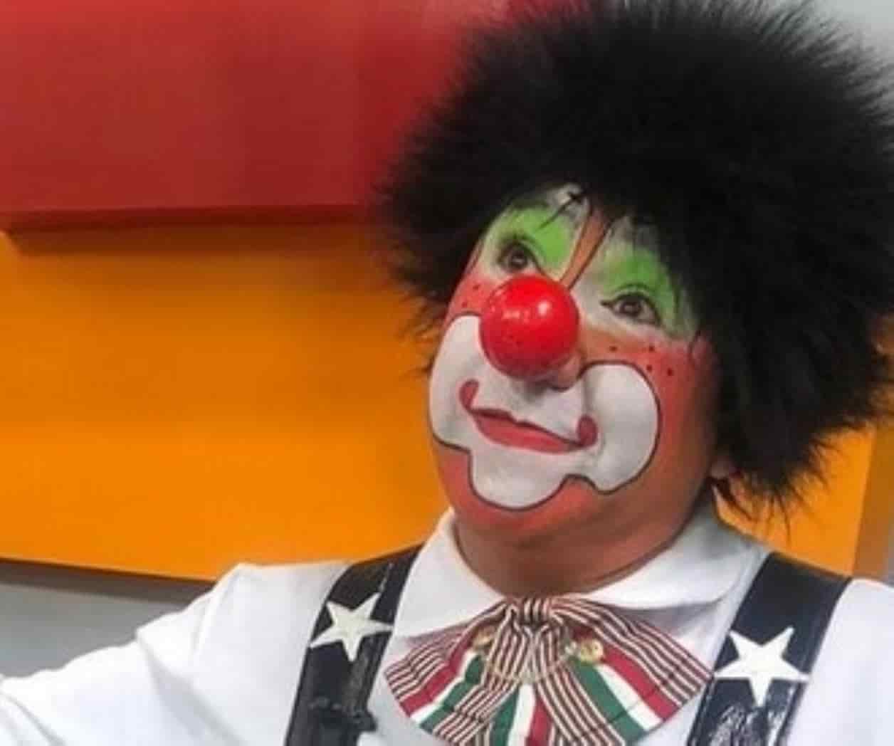 Pese estar en proceso por acoso sexual; Chuponcito seguirá trabajando