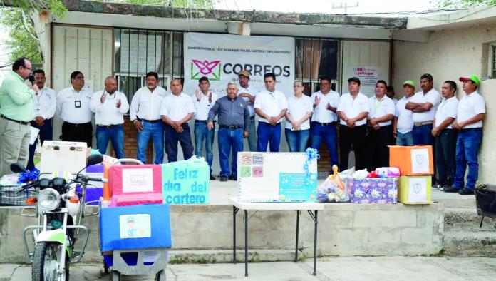 Celebra Sabinas Día del Cartero