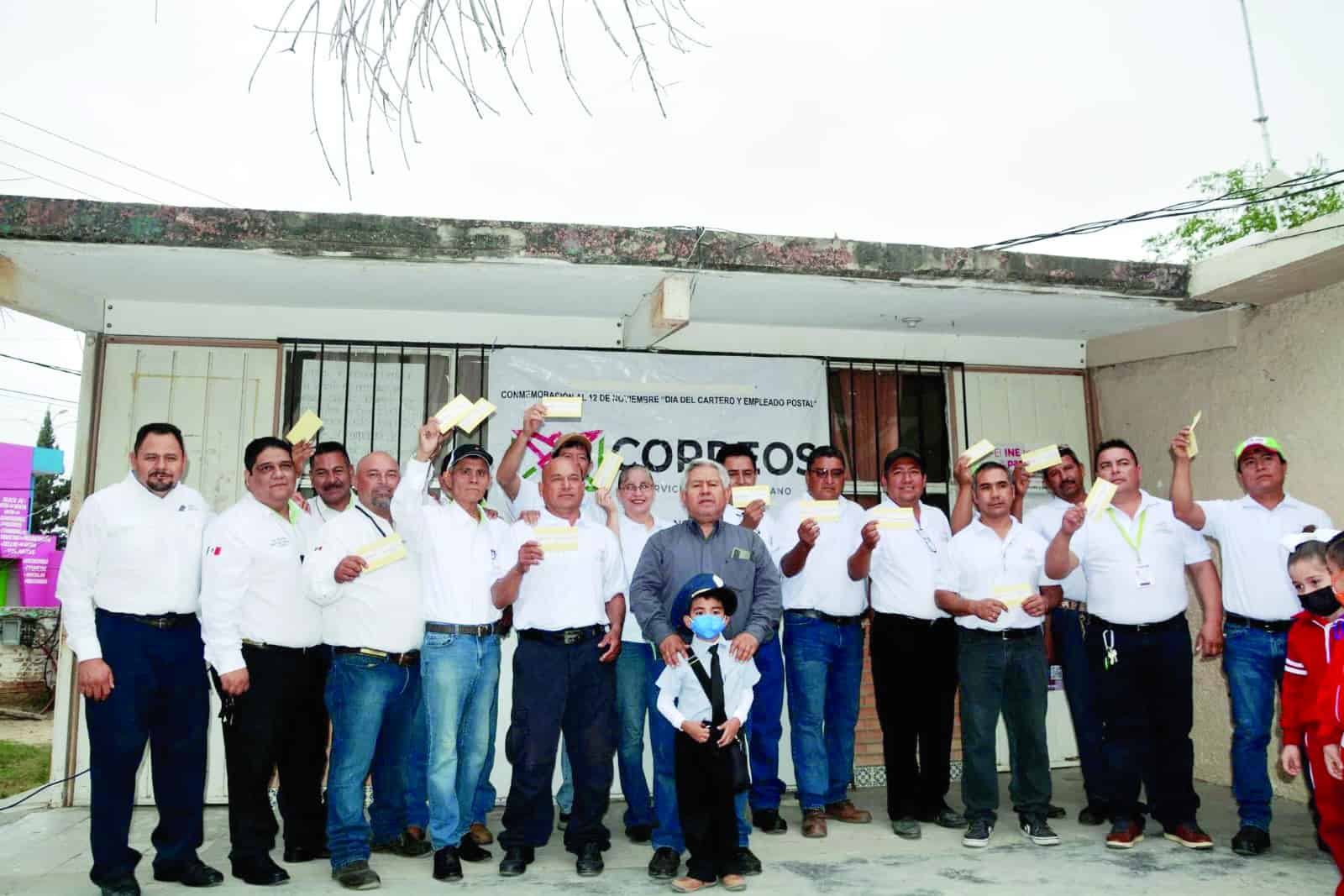 Celebra Sabinas Día del Cartero