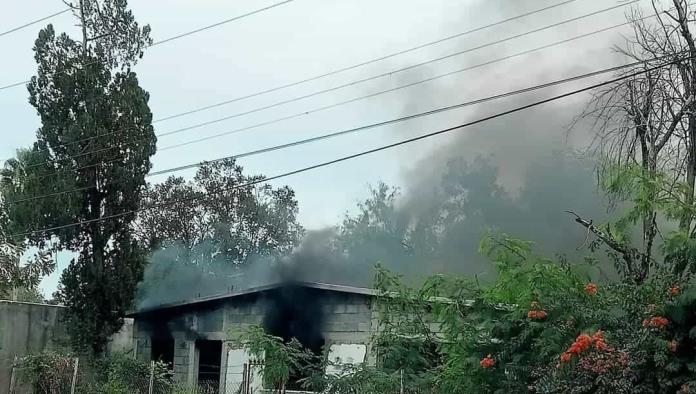 Incendia Vivienda en Palaú
