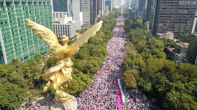 No llenan ni medio Zócalo, eran como 50 mil”: AMLO