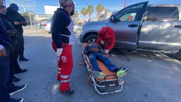 Embiste a ciclista