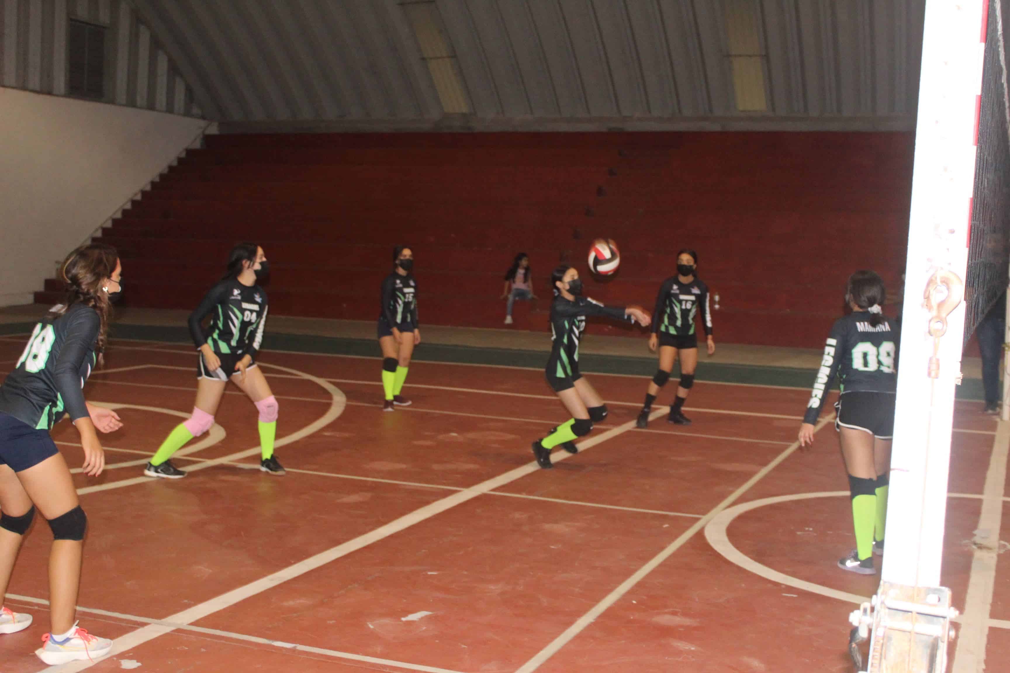 Legacies tropieza ante Las linces en el voleibol 