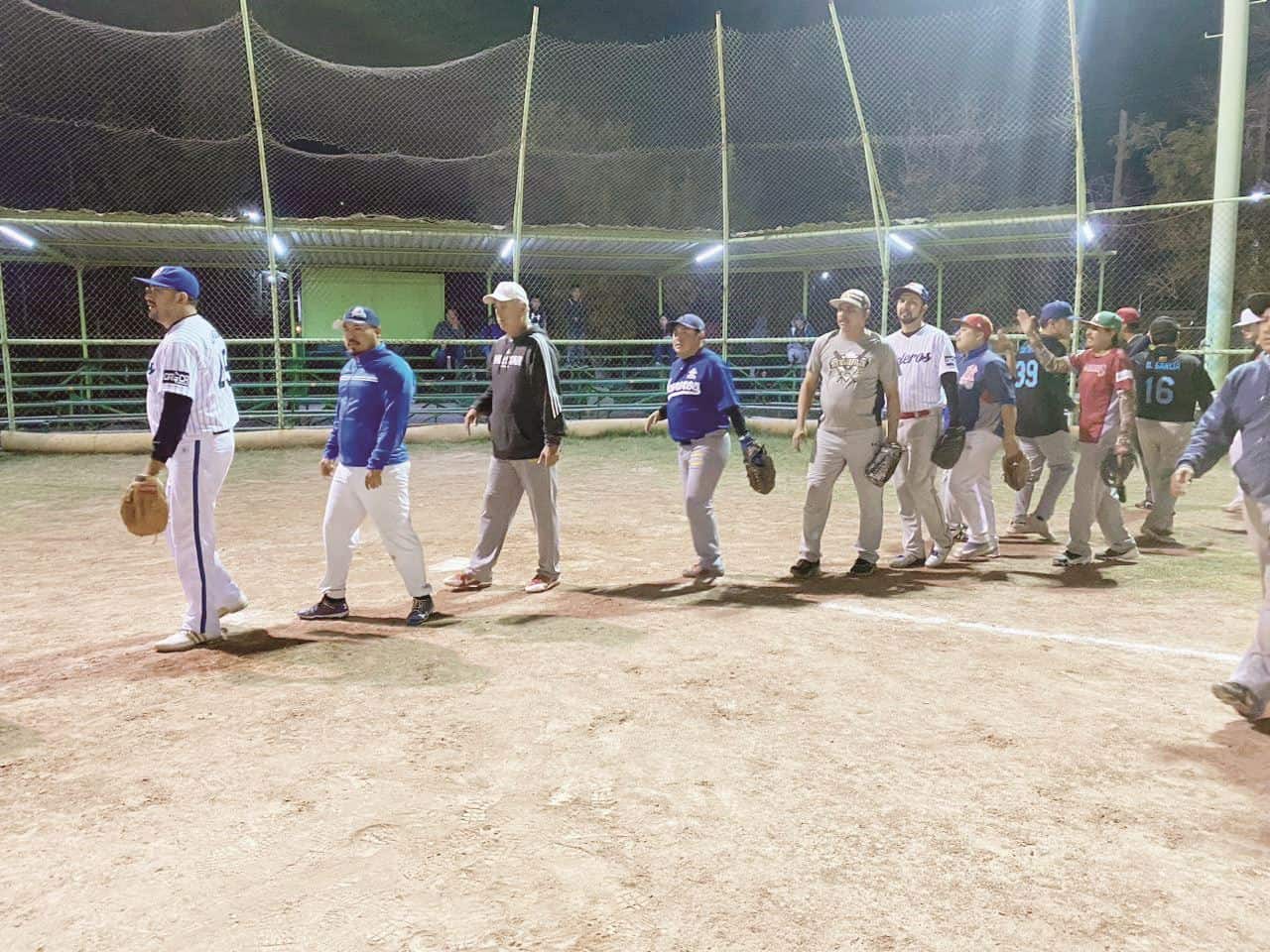 Rieleros eliminó a Marlines