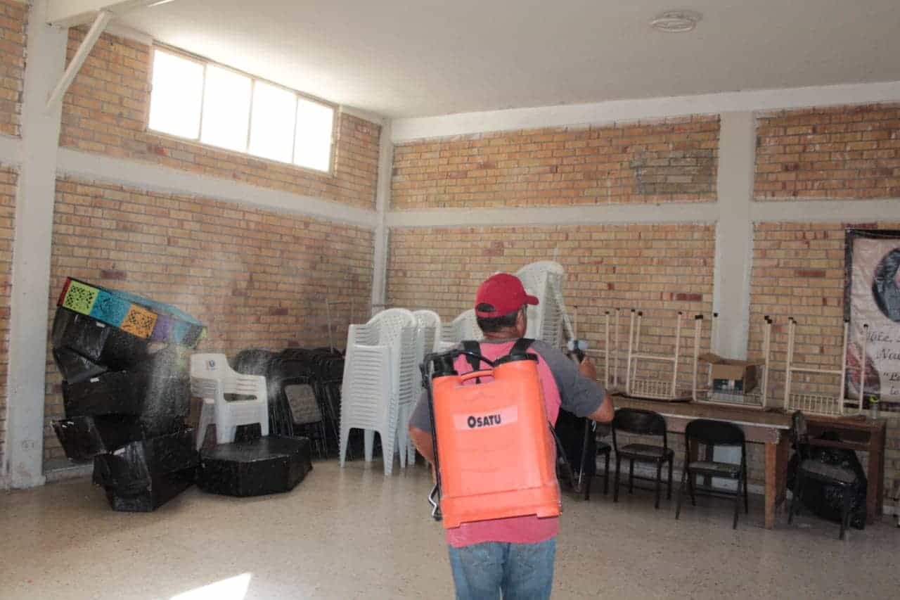 Proyectan fumigar hasta 15 escuelas 