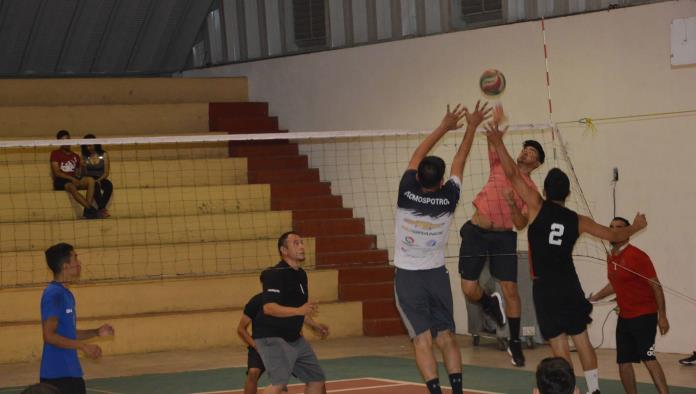 LOBOS SE LLEVAN TRIUNFO 